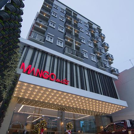 Mango Suites Cauayan Eksteriør billede