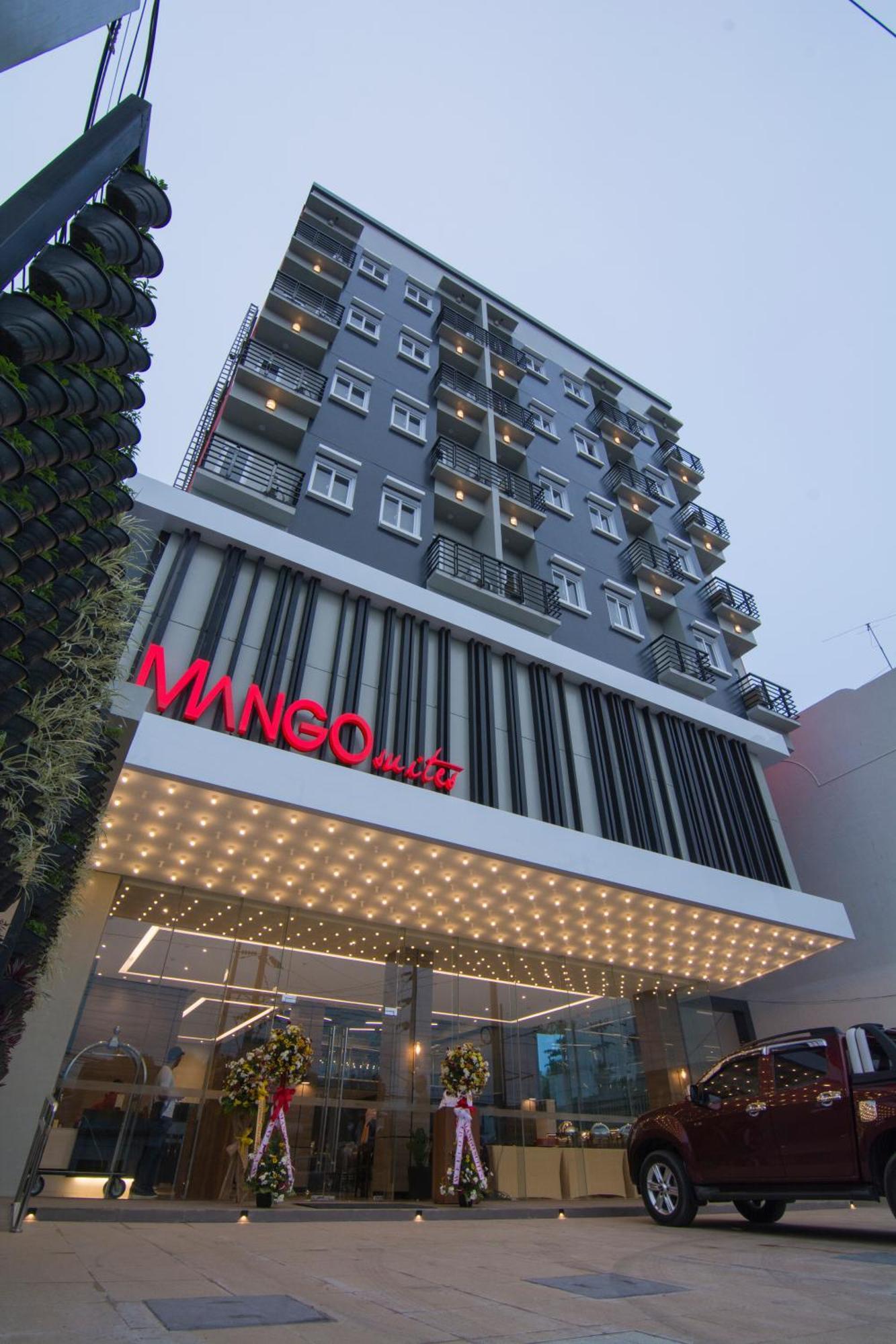 Mango Suites Cauayan Eksteriør billede