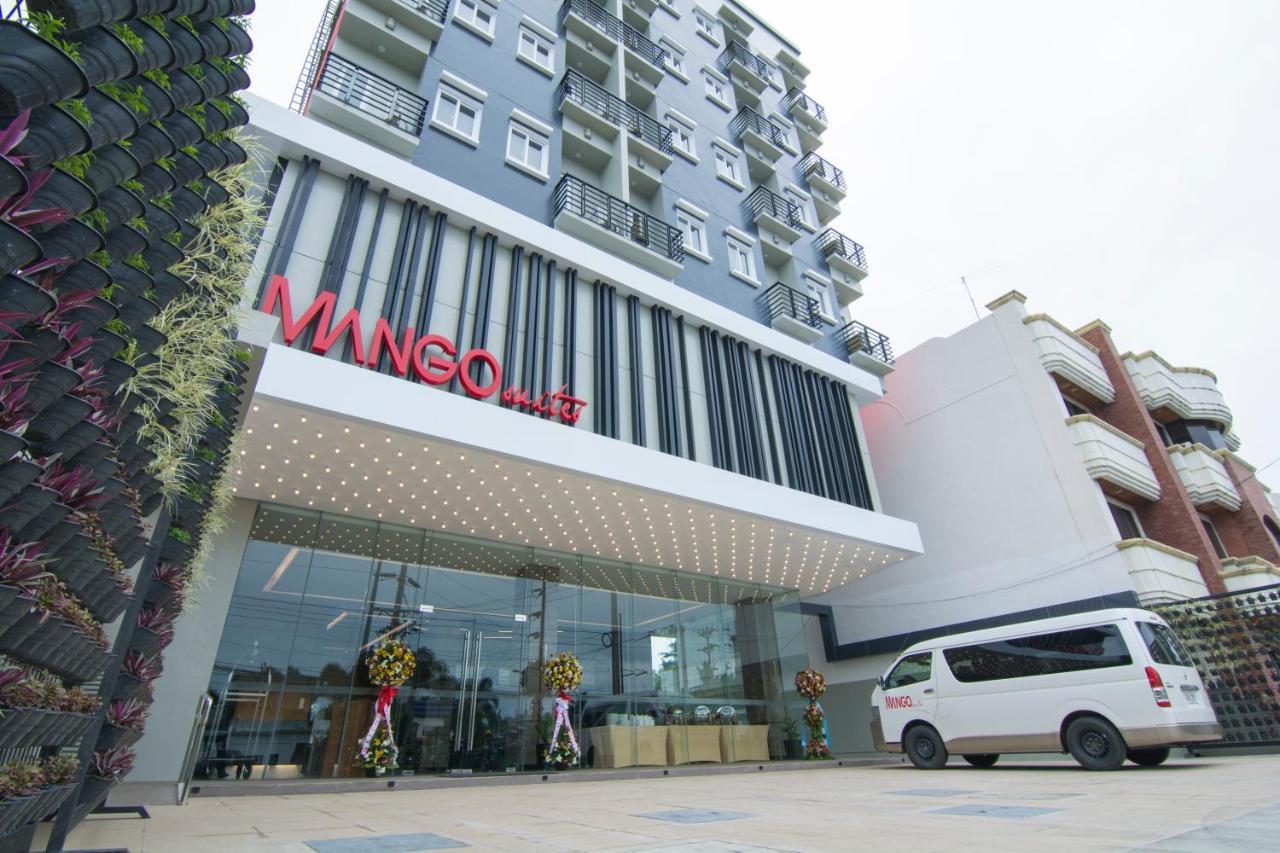 Mango Suites Cauayan Eksteriør billede