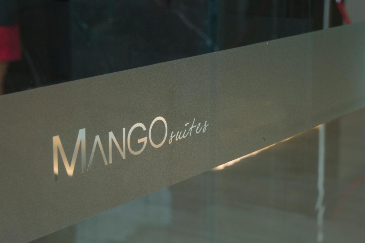Mango Suites Cauayan Eksteriør billede